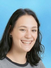Jordyn Mickschl-Gr 12.jpg